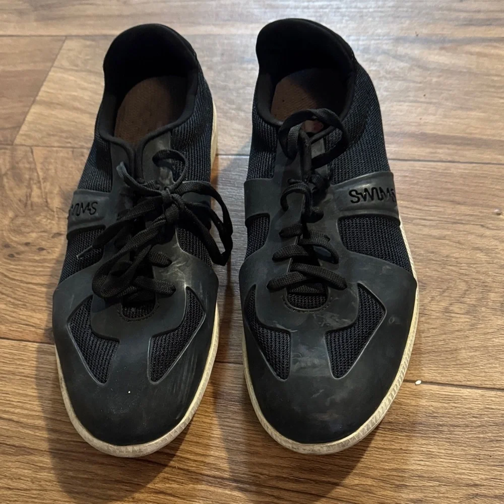 Swims Men's Black and White Sneakers